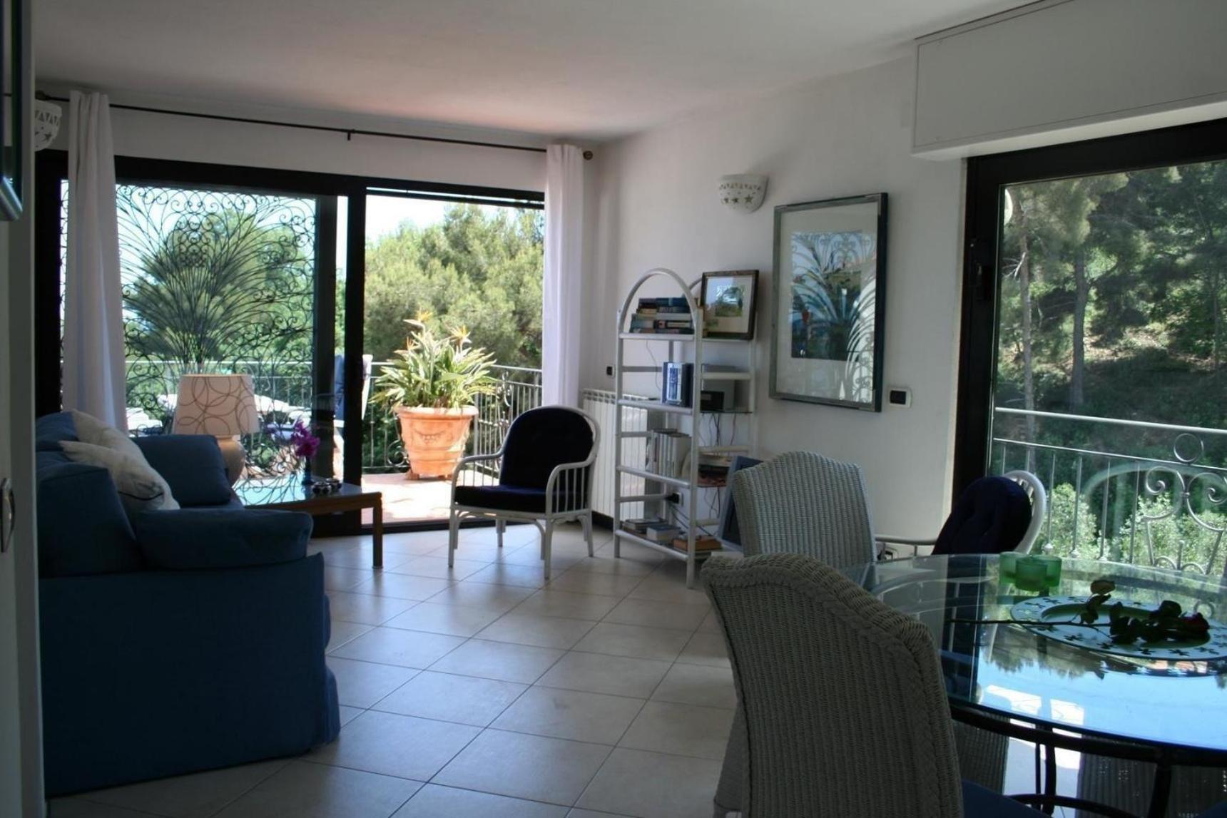 Ferienwohnung In Einer Privaten Villa Mit Meerblickterrasse, Auf Dem Huegel Des Capo Berta Diano Marina Kültér fotó